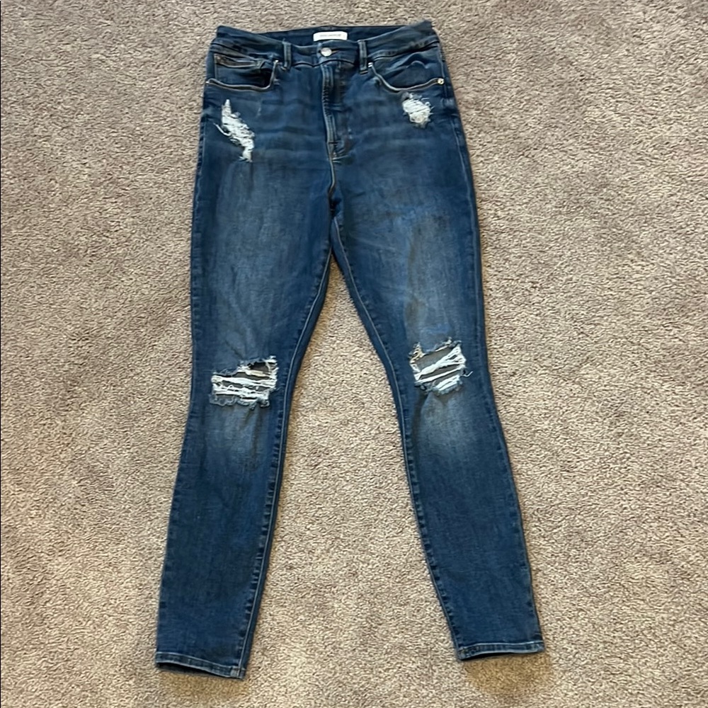 NWOT- Good American Women’s Skinny Distressed Jeans Size 10/30